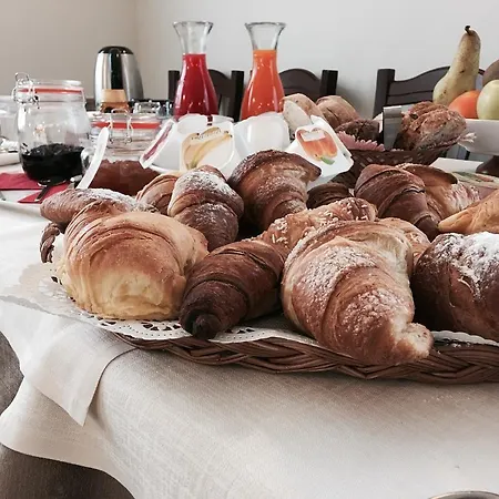 La Lanterna Guest house 3*