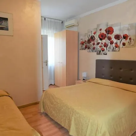 Guest house La Lanterna 3*