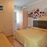 Πανσιόν La Lanterna 3*