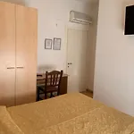 La Lanterna Πανσιόν Γκάρντα