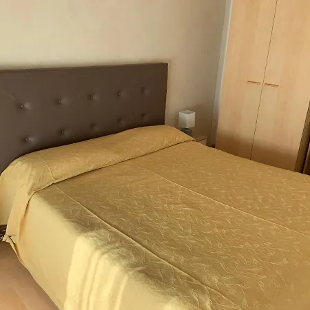 La Lanterna 3* غارْدا